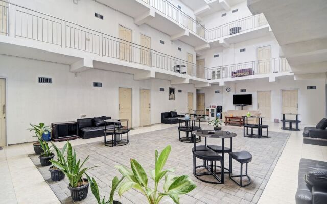 OYO 90499 Hotel Fortune