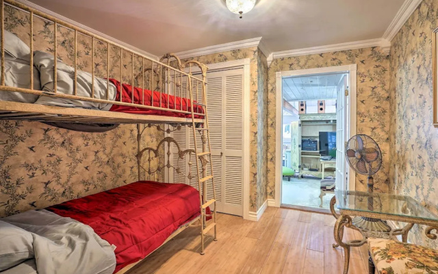 1 Mi to Lake Wallenpaupack: Spacious Poconos Villa