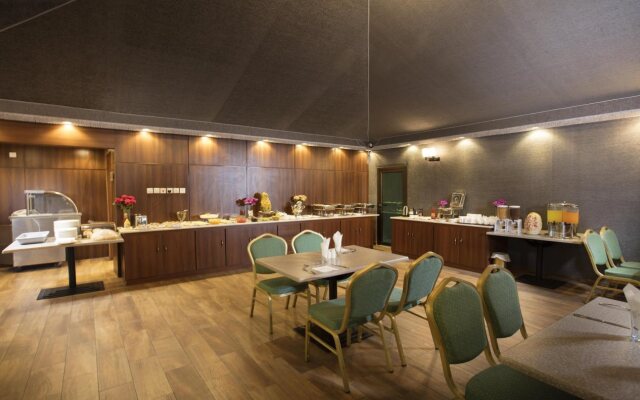 Palms Lily Hotel Suites