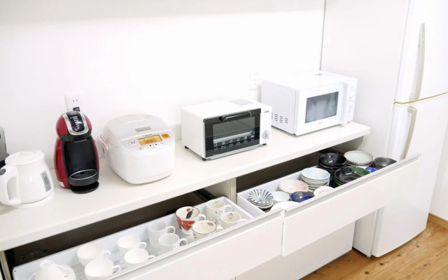 Amami Shimahaku Aikana