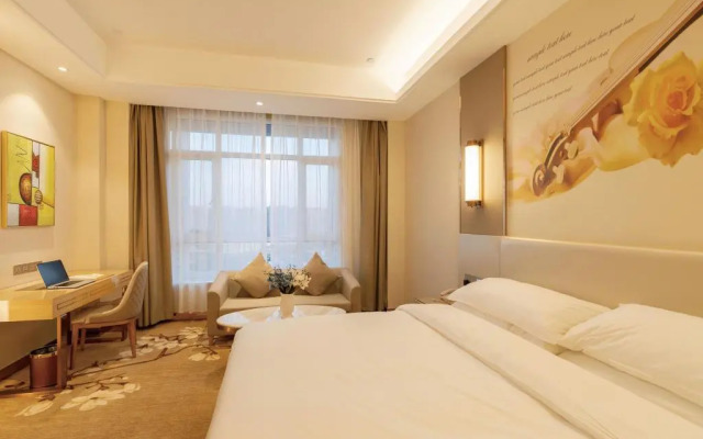 Vienna International Hotel (Wuhan Yangsi Port Yangtze River Bridge)