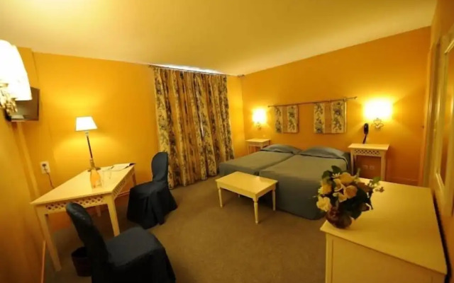 Citotel Le Relais Du Bellay