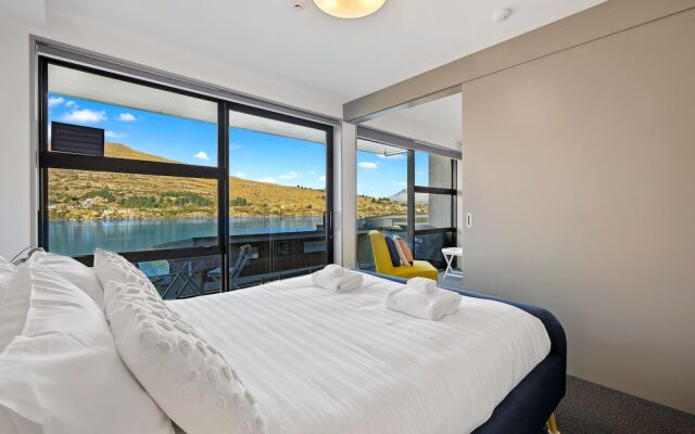 Residence du Lac by Staysouth