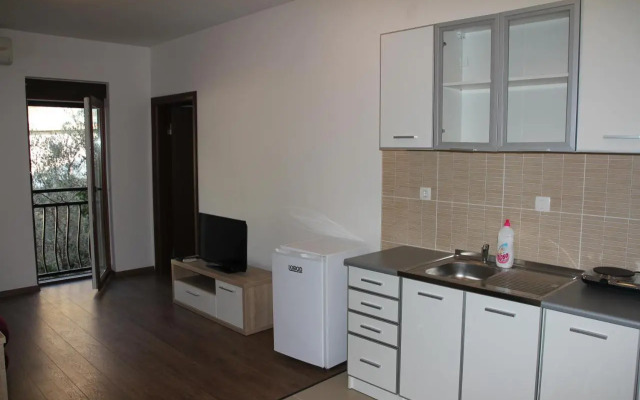 Olive Terrace Apartments 3