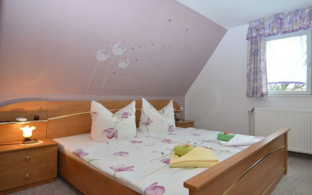 Cozy Apartment in Lichtenhain Germany With Garden