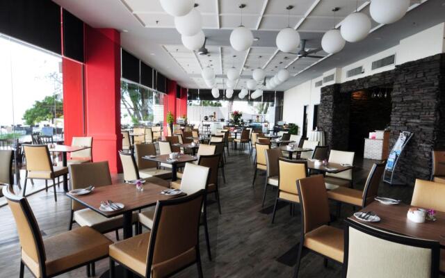 Hotel Sentral Seaview Penang @ Beachfront