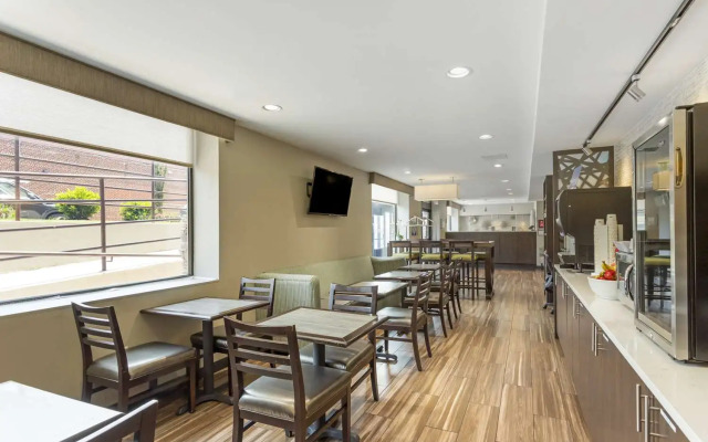 Best Western Brooklyn-Coney Island Inn
