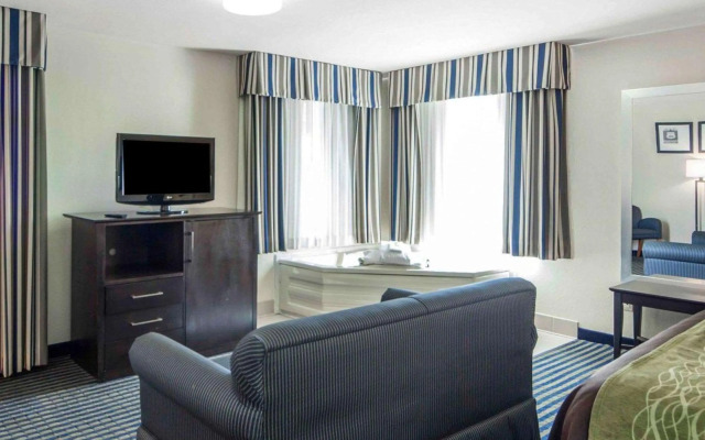 Quality Inn Tulsa - Downtown West