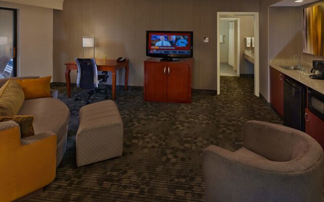 Courtyard by Marriott Providence Warwick