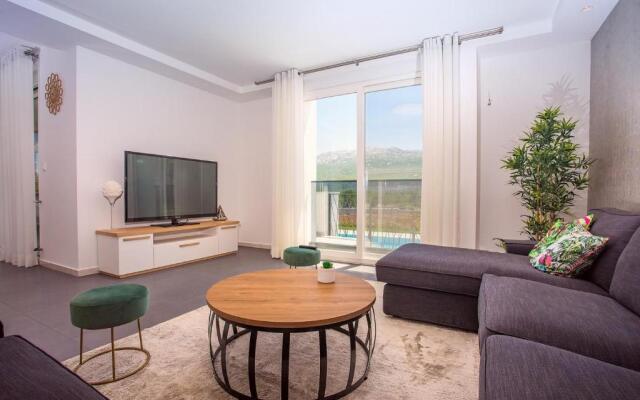 Villa Marijeta exclusive 5 star villa with 50sqm private pool, 6 bedrooms and playroom