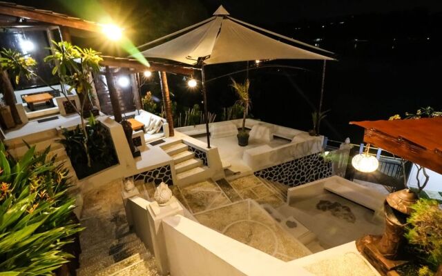 The Java Resort