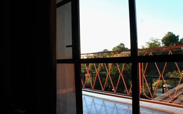AR Luxury Suites