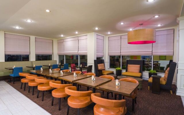 Hilton Garden Inn JFK Airport