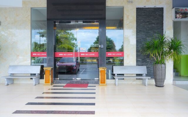 682 Lodge by OYO Rooms