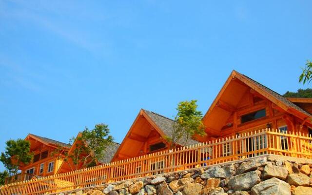 Tongyoung Badawi Tongnamu Pension C Grime