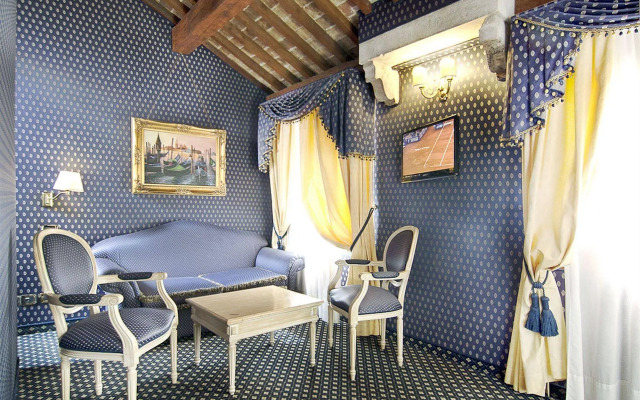Relais Piazza San Marco