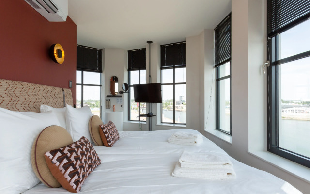 Hotel de Timmerfabriek  Kloeg Collection