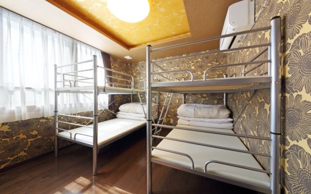 Guest house TIGA - Hostel