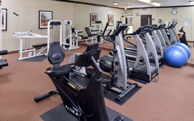 Staybridge Suites O'Fallon Chesterfield by IHG