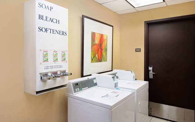 Hyatt Place Ontario / Rancho Cucamonga