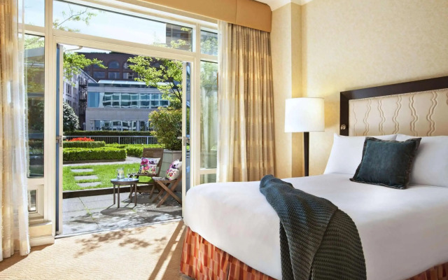 Fairmont Waterfront