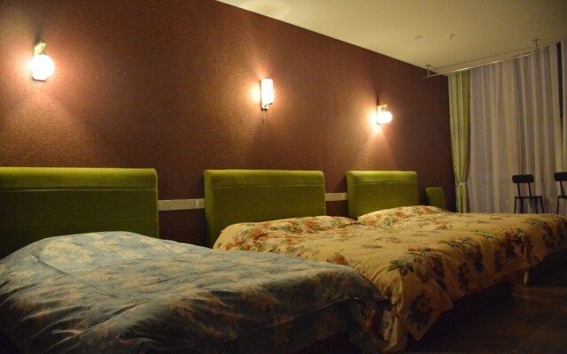 International Fairy View Hostel - Airport