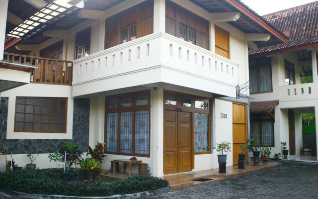 NIDA Rooms Merpati Smabi Sari Temple