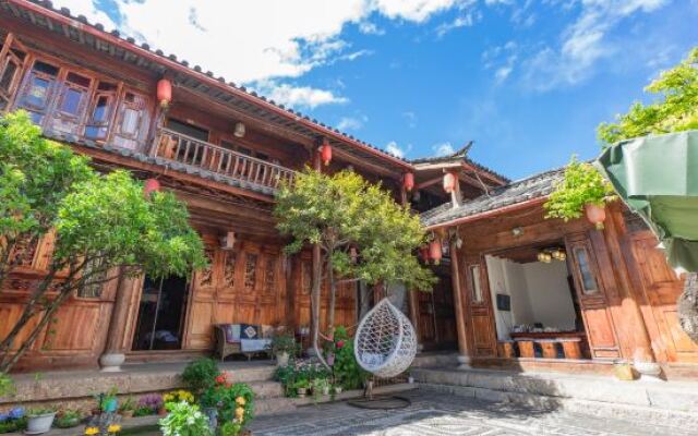 Lijiang Huayu Lanting Inn (Gucheng South Gate)