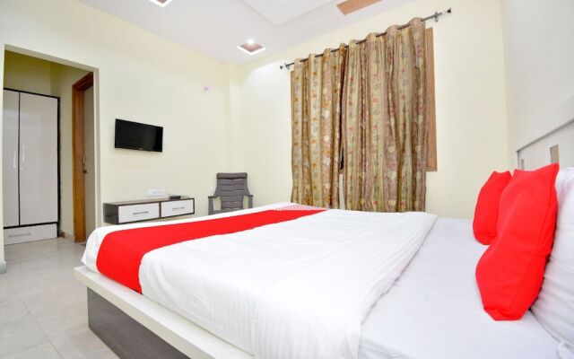 OYO 42769 Vij Guest House