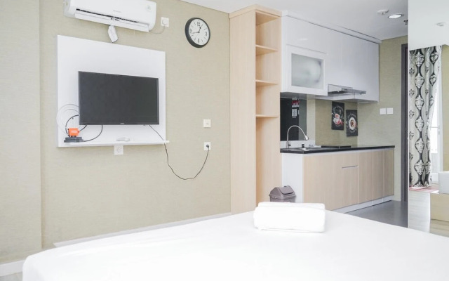 Spacious and Compact Studio Room at Bintaro Icon Apartment