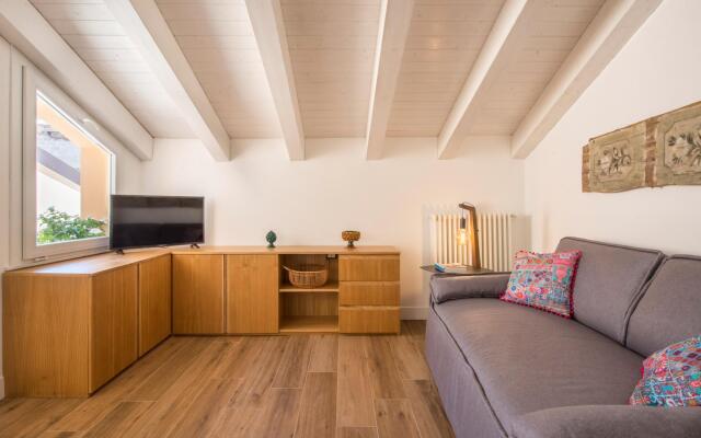 Le Niche Holiday Home With Terrace