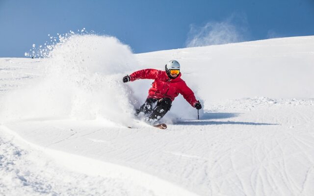 Powder Hound Lodge