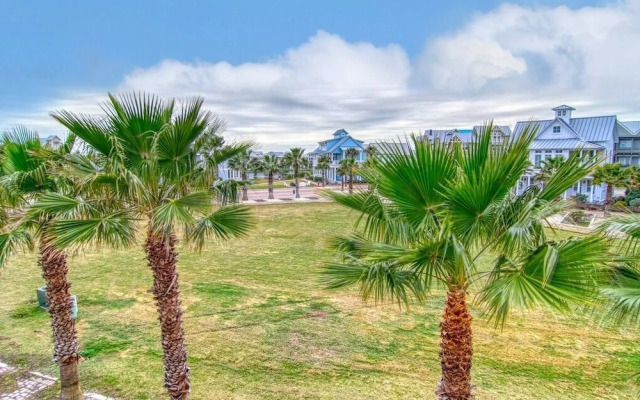 Seaside Sojourn 111 LA