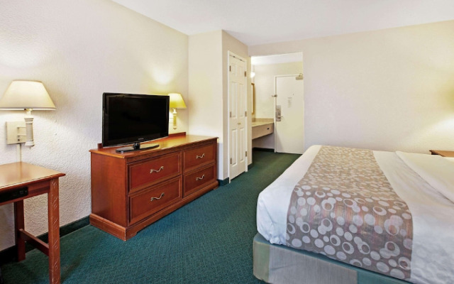 La Quinta Inn Detroit Canton 1022