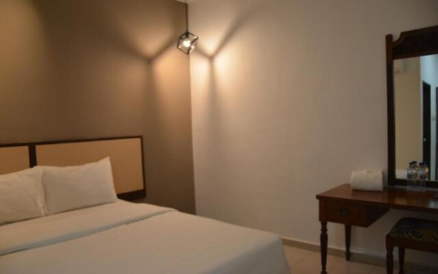 Senrose Hotel