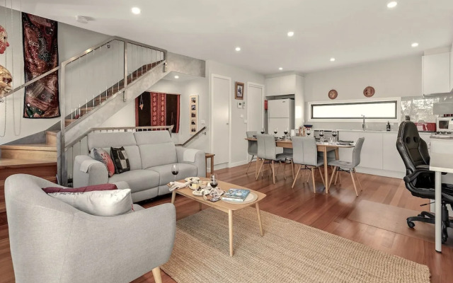 StayCentral - Thornbury Townhouse
