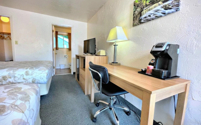 Alger Falls Motel