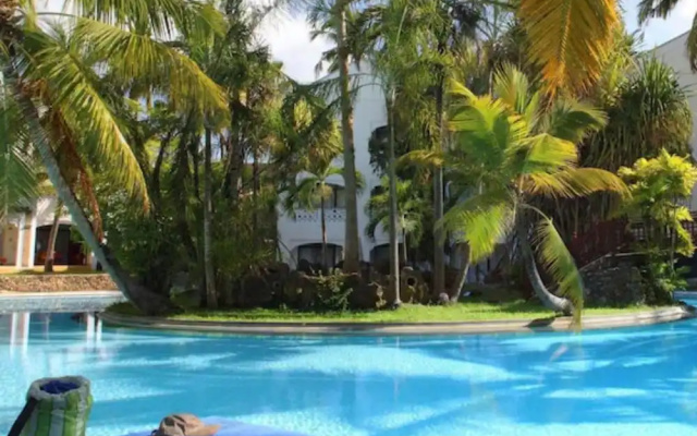 Sarova Whitesands Beach Resort Spa 3