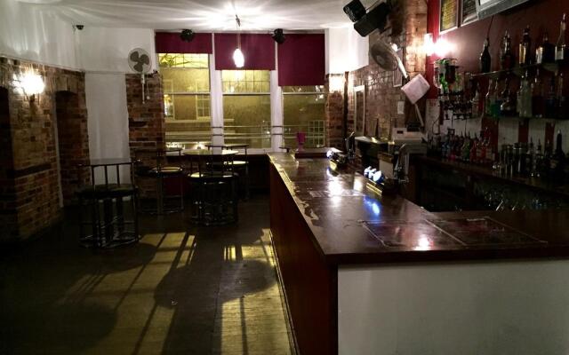 Queens Head Hotel