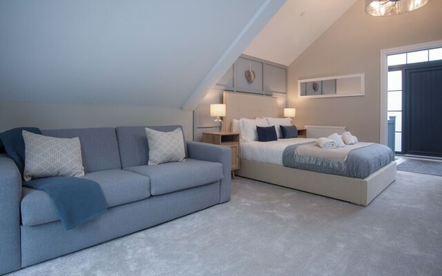 The Hideaway - 2 Bed Holiday Home - Little Haven