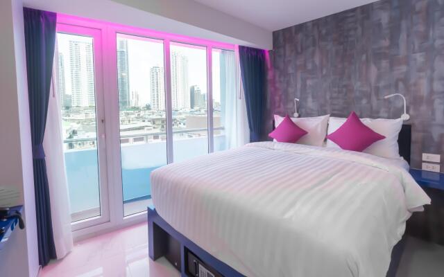 Spark Hotel Sukumvit 16 (SHA Extra Plus)