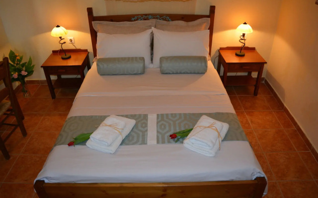 Elianthos Villa