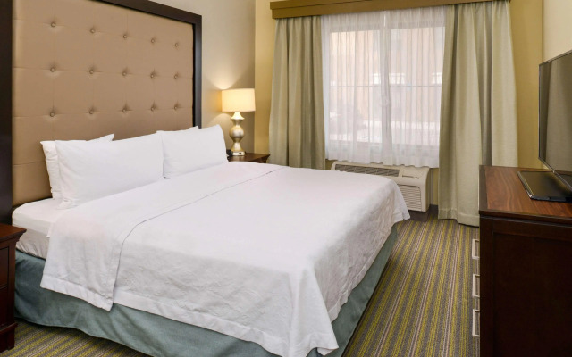 Homewood Suites by Hilton Fresno