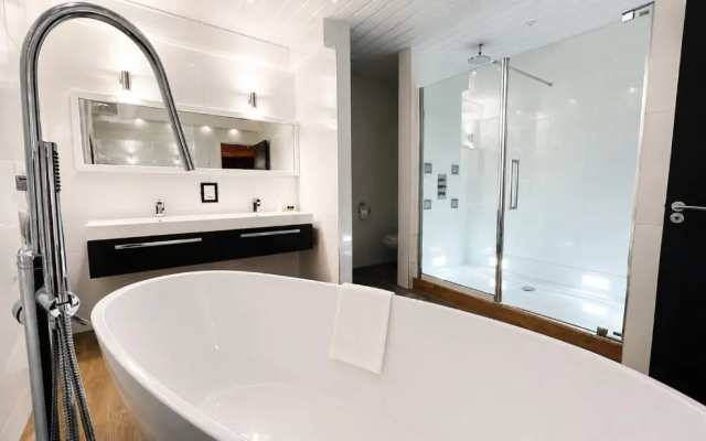 The Popinjay Hotel & Spa