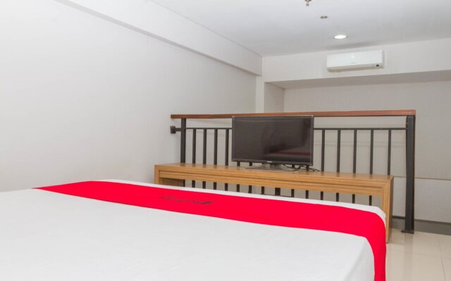 RedDoorz Plus @ Cibogo Bawah