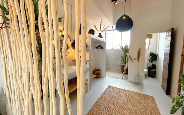 House of Yin