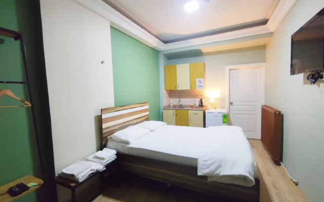 Yolohostel