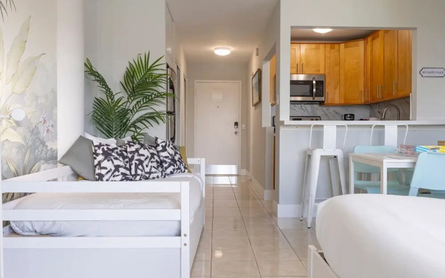 Vista Mar Bay Views Close to Miami Attractions