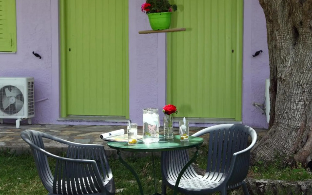 Summer House Louisa