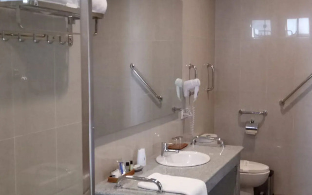 Arainn Bed And Breakfast Tretes Prigen by ecommerceloka